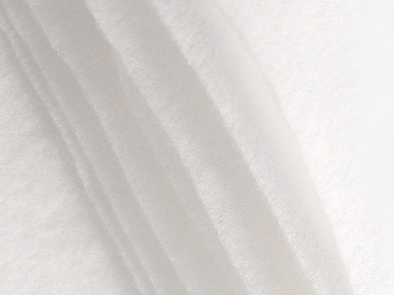 Zwykłe gorące powietrze przez tylną część pieluchy